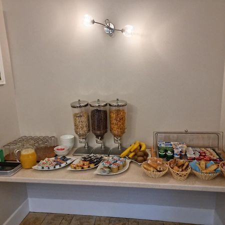 Hotel Du Haut Marais Saint-Marcel  Eksteriør bilde